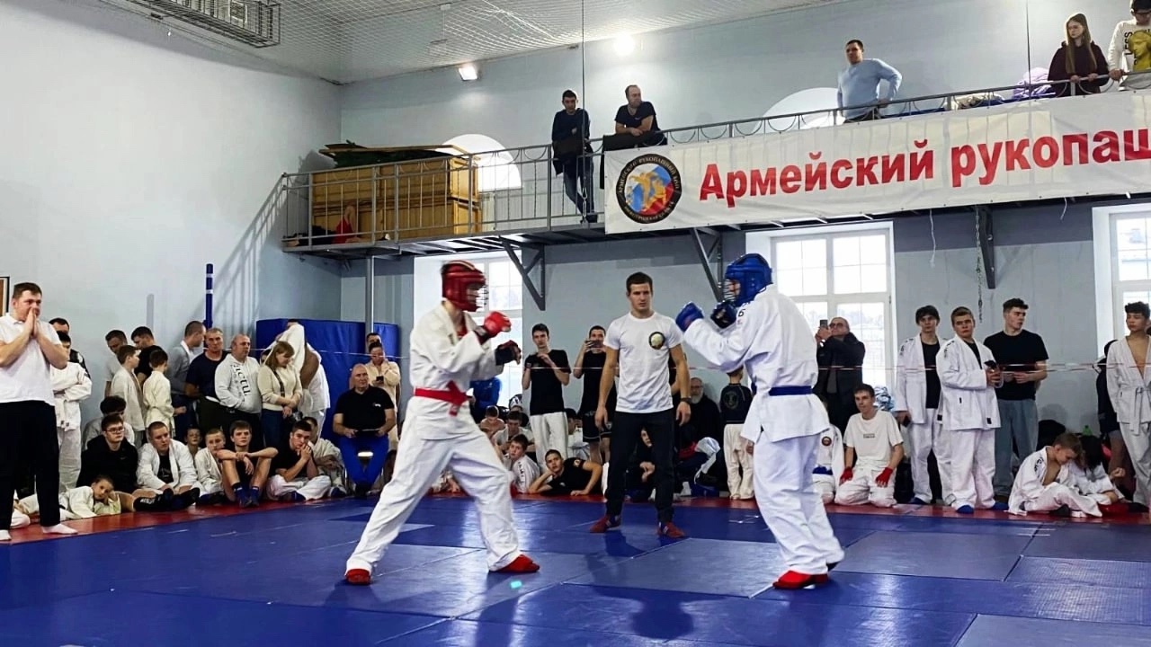 eKrH02ztNfU